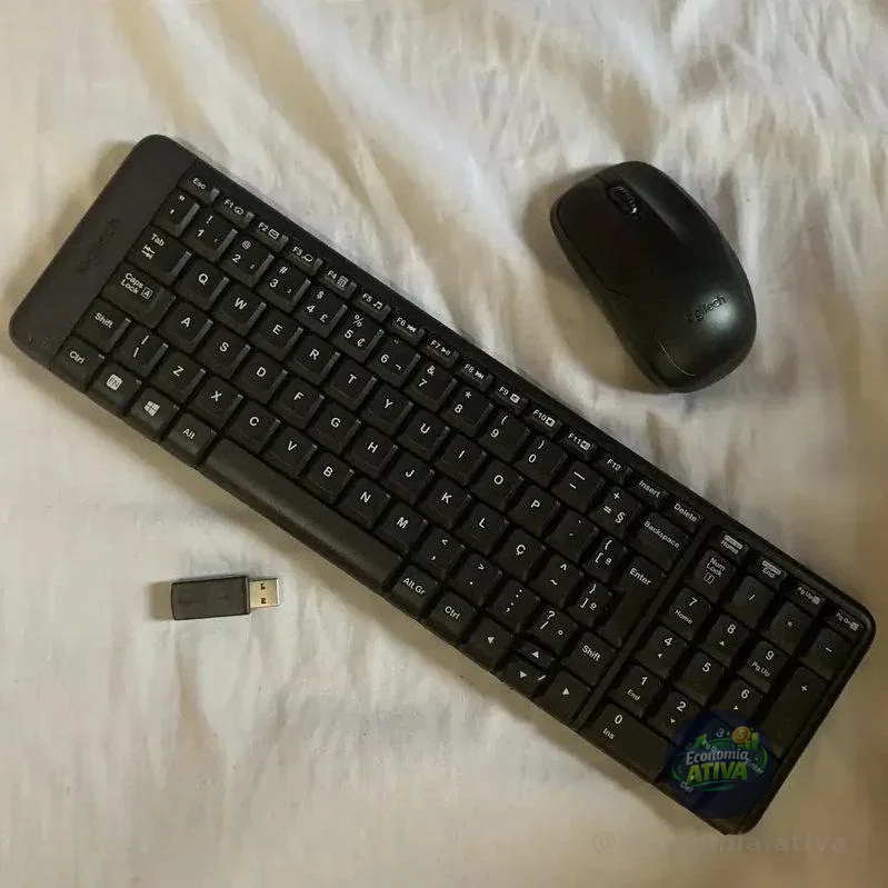 Combo Teclado E Mouse Sem Fio Logitech Mk220 Layout Abnt2 Preto